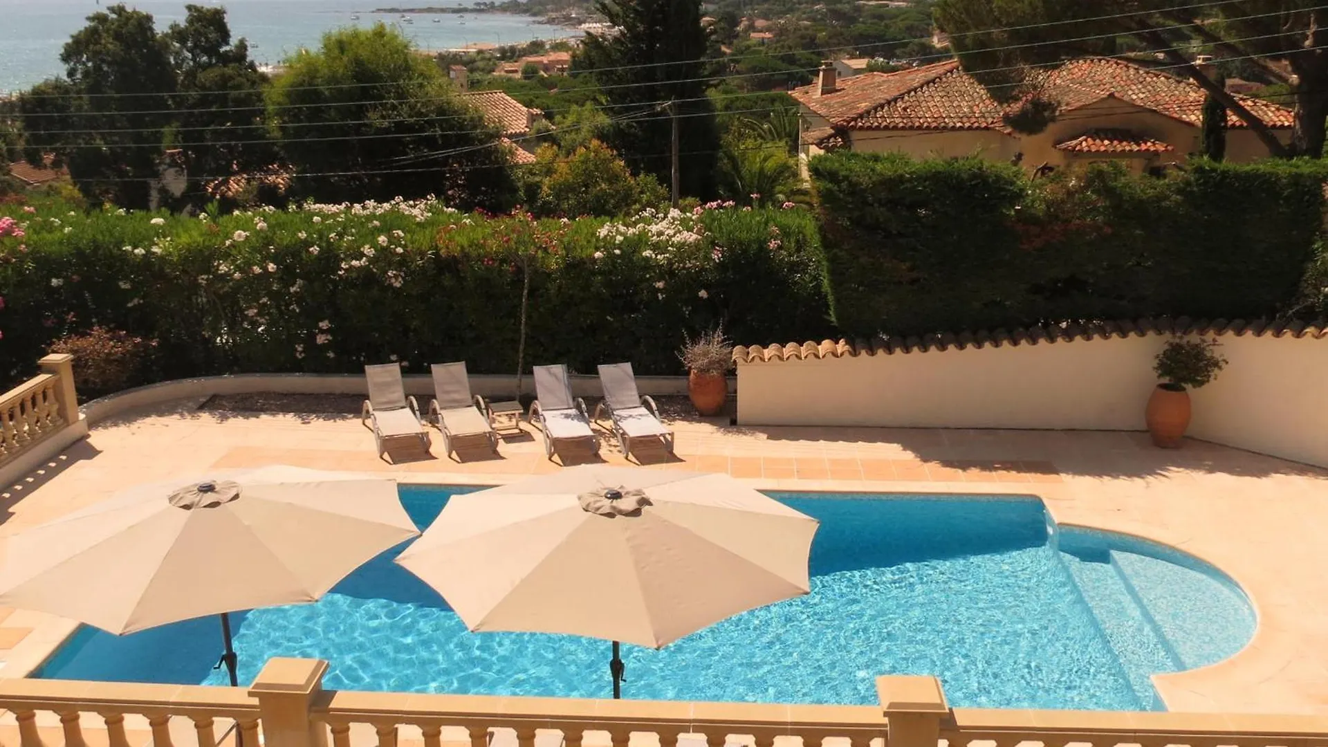 Villa 5 Pieces + Appart, Piscine Privee, Clim, Proche Plages - Fr-1-780-16 Sainte-Maxime