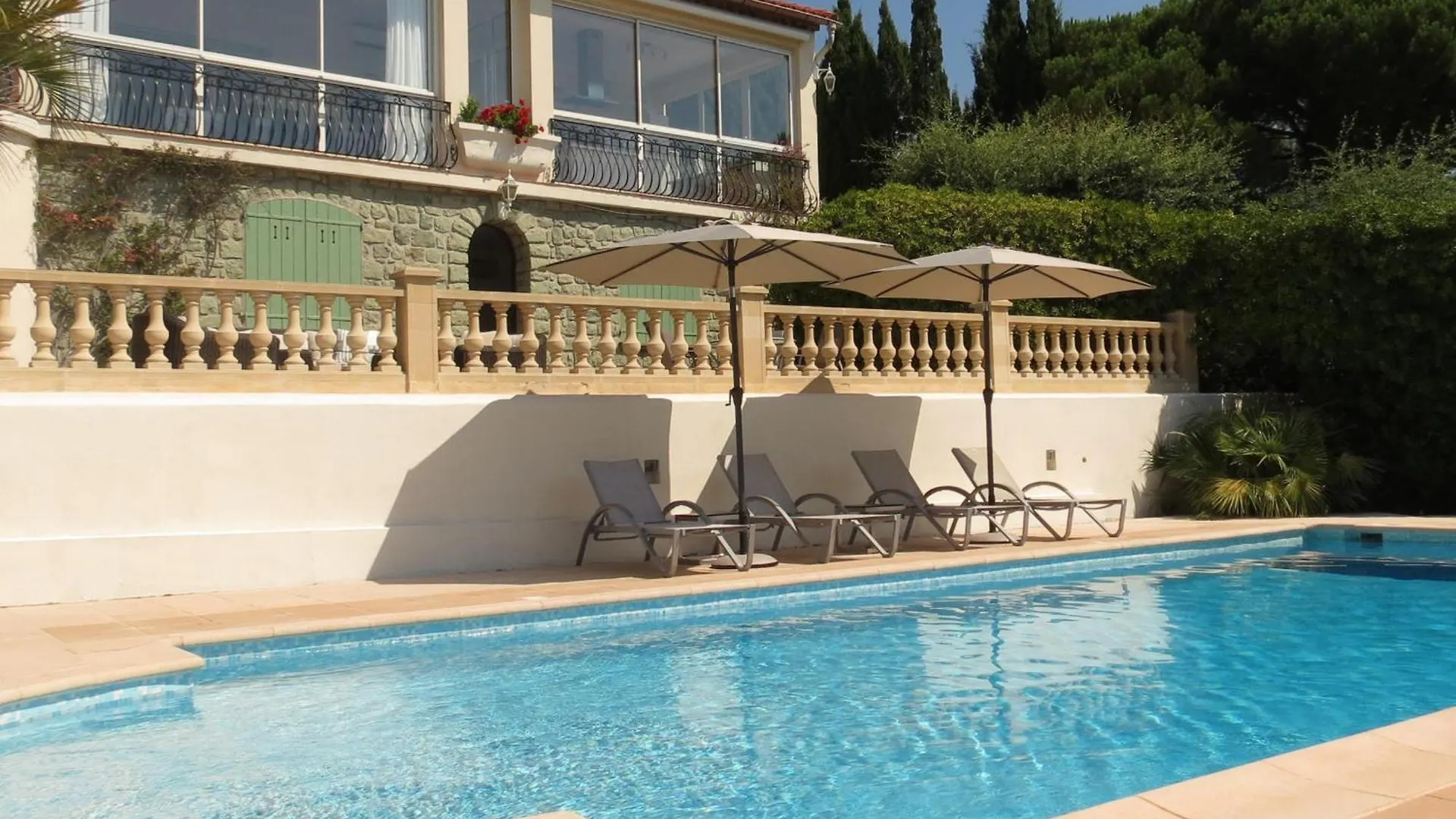 Villa 5 Pieces + Appart, Piscine Privee, Clim, Proche Plages - Fr-1-780-16 Sainte-Maxime